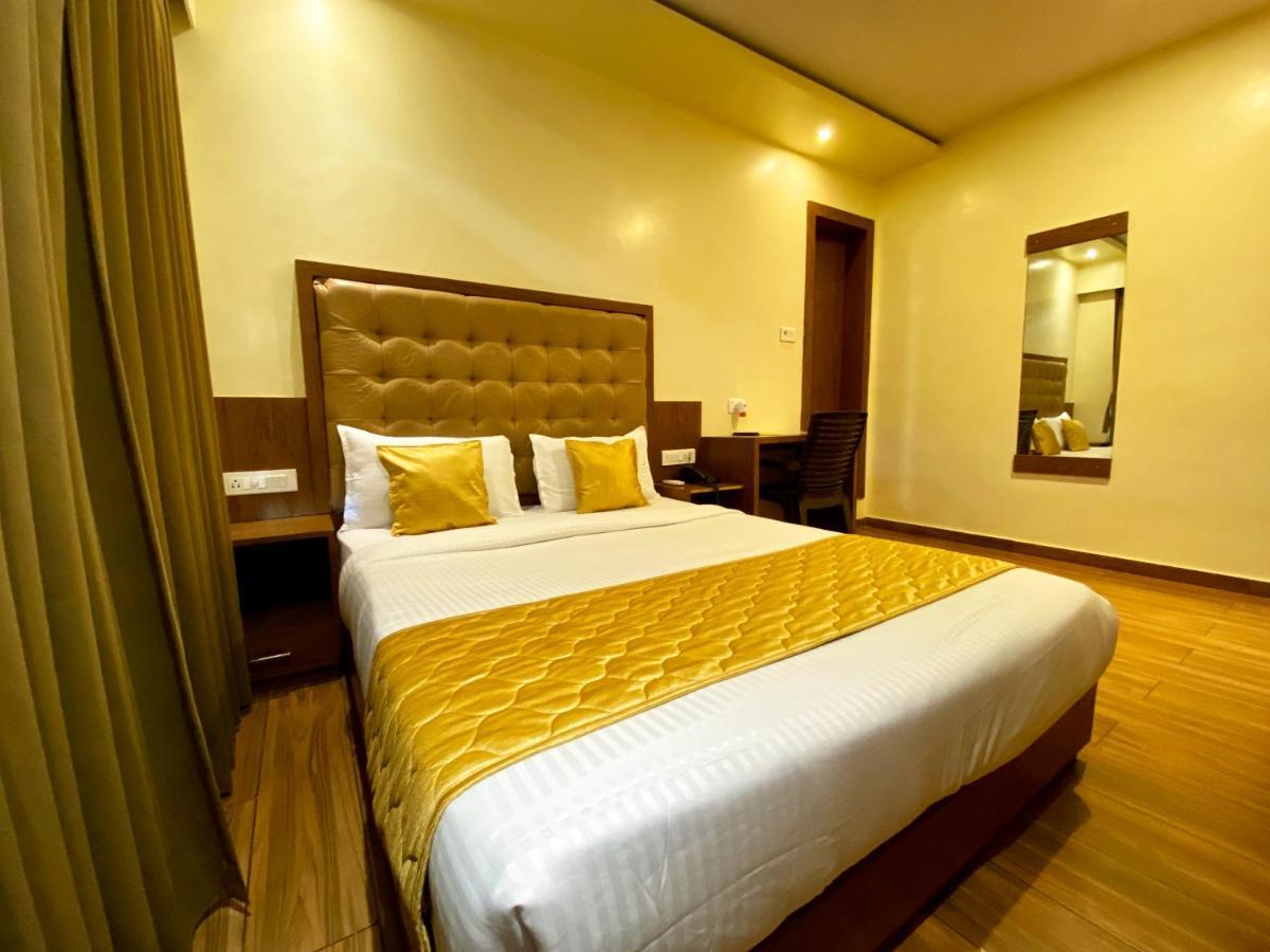 Hotel Pearl'S Bkc Inn- Near Trade Centre, Visa Consulate Мумбаи Экстерьер фото