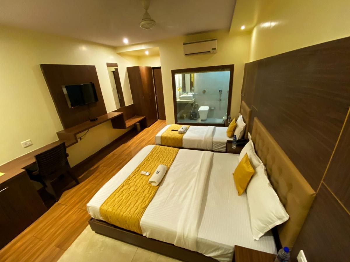 Hotel Pearl'S Bkc Inn- Near Trade Centre, Visa Consulate Мумбаи Экстерьер фото