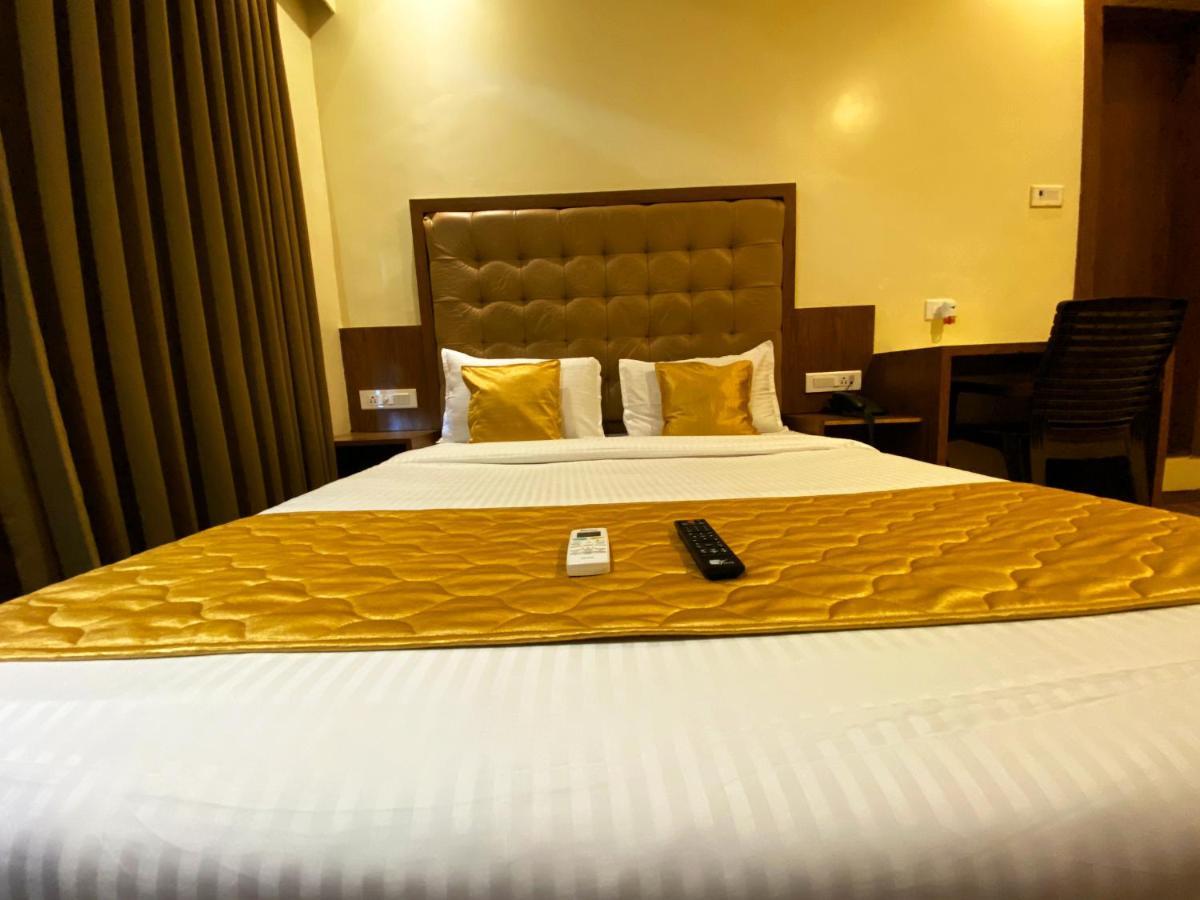 Hotel Pearl'S Bkc Inn- Near Trade Centre, Visa Consulate Мумбаи Экстерьер фото