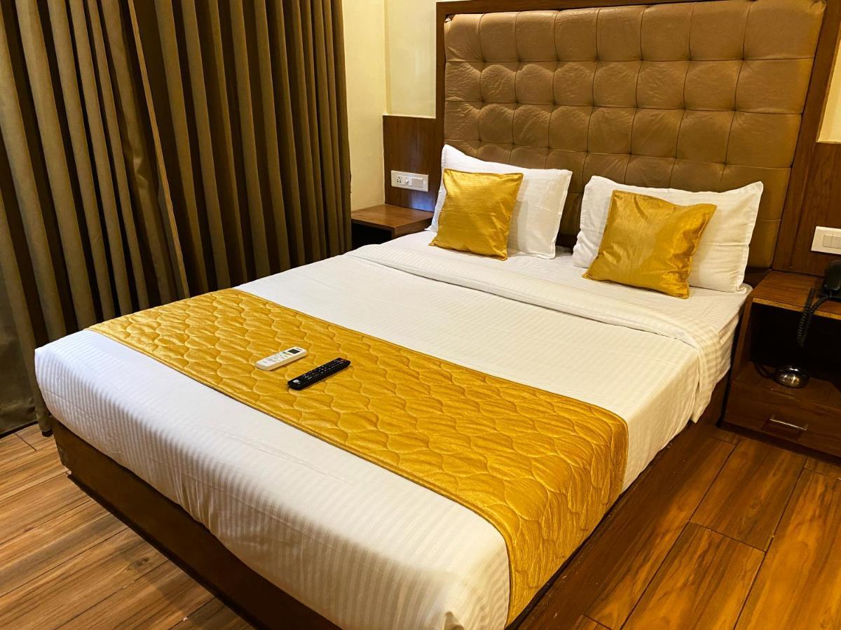 Hotel Pearl'S Bkc Inn- Near Trade Centre, Visa Consulate Мумбаи Экстерьер фото